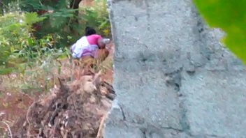 awesome spanish outdoor voyeur pissing jw player