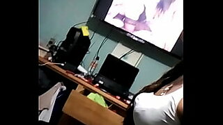 kaley cuoco ass webcam mom mature matures woman anal