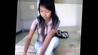 download bokep indonesia tante vs anak kecil porn videos
