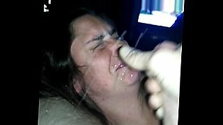 girls farting on man face