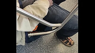 agarron de verga por mujeres en transporte publico en el metro de mexico