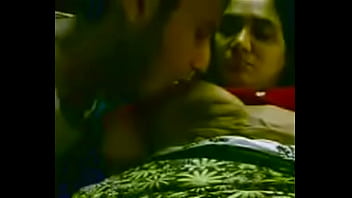 indian maa bete ke sath chudayi ka video