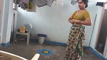 indian aunty hidden bathing