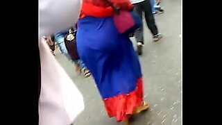 big ass indian aunty lift