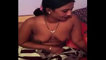 mom saree pussycat son