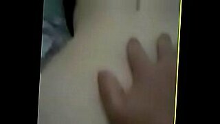 indiantouch finger seat eating ass wife epolyer bus 1 hot wife