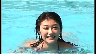 bezaubernde jeannie pool scene