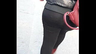 girl masturbate in leggins