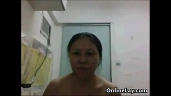 18yo flashing boobs on webcam