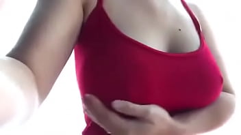 alodia gosiengfiao shows big boobs on webcam