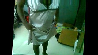 indian girl or aunty dress remove