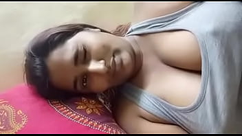 indian big boob call girl shouting for money and exposed boobs