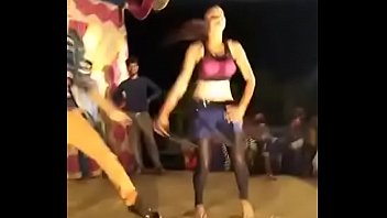 stage dance hijra